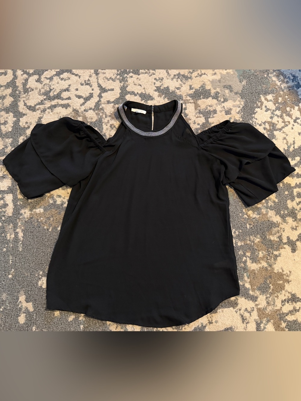 Women’s Maurices Cold Shoulder Top Size Medium